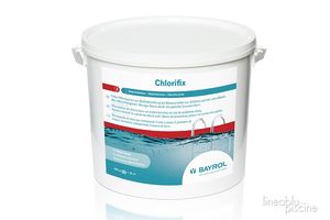 Chlorifix è un granulo di cloro a rapida dissoluzione per un trattamento d’urto, distrugge i batteri ed elimina le impurità. Molto pratico nell’utilizzo.